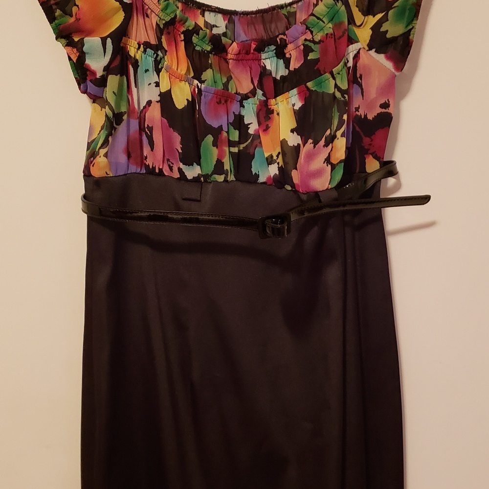 Dress - Picture 2 of 4